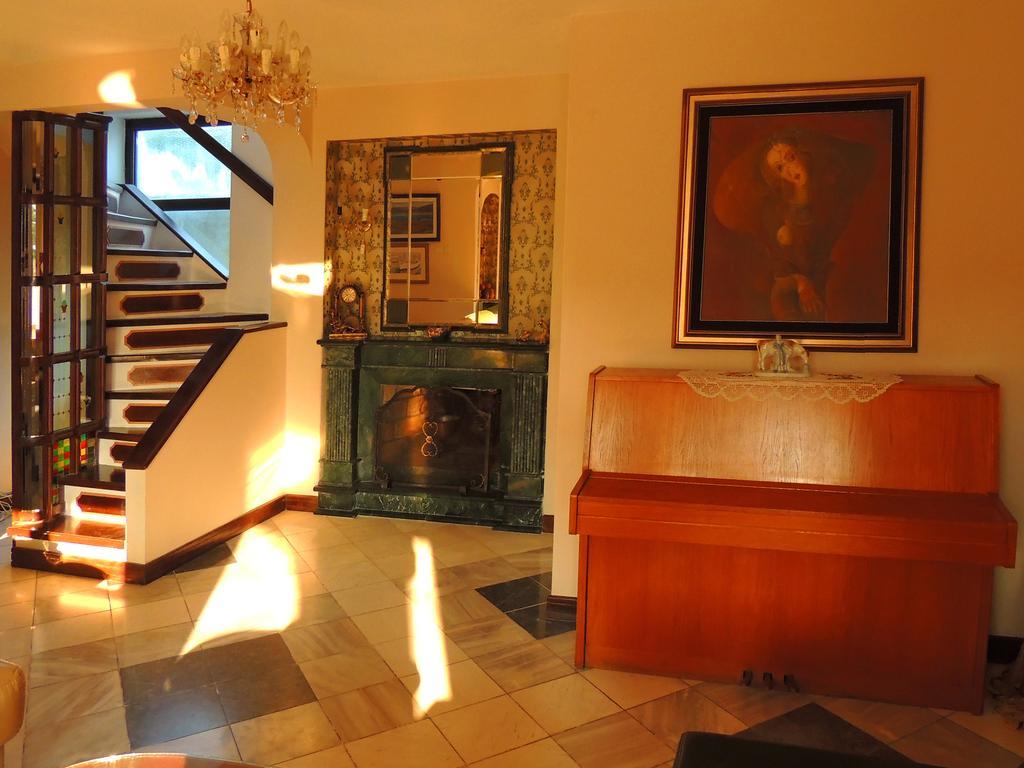 Leisure House Jovovic Vila Bar Quarto foto