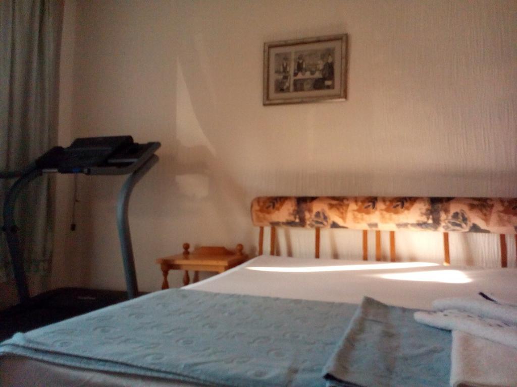 Leisure House Jovovic Vila Bar Quarto foto